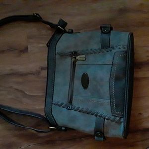Concept bag with adjustable strap